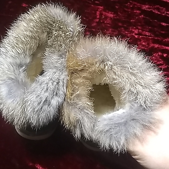 Comfy kids fur boot size 7 - Picture 11 of 11